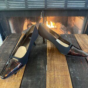 Stuart Weitzman Black Fabric Tortoise Toe Sculpted Heel Pumps Size 8.5 B
